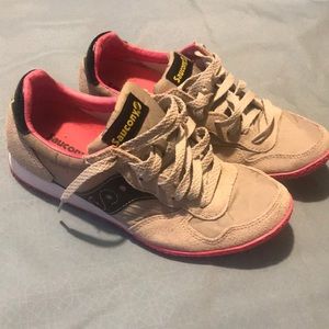 Saucony shoes